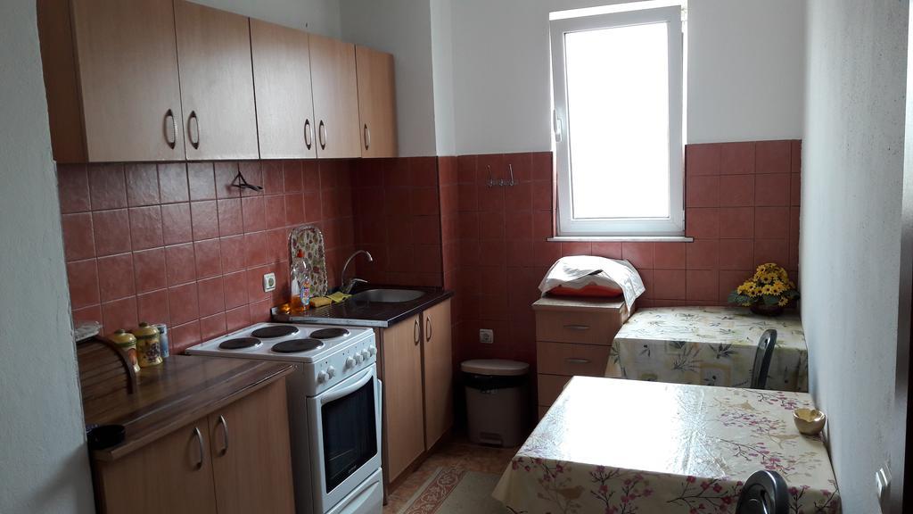 Apartment Family Ulcinj Exterior photo