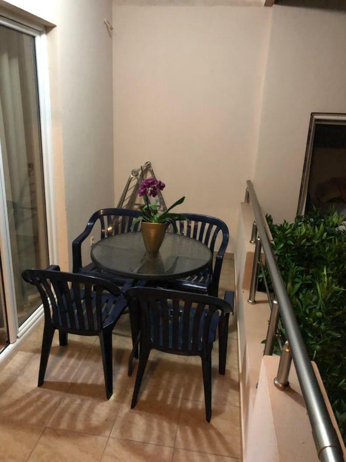 Apartment Family Ulcinj Exterior photo